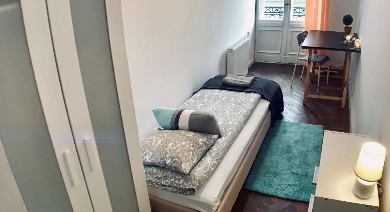 Unique Room Old Town Poznan Luaran gambar